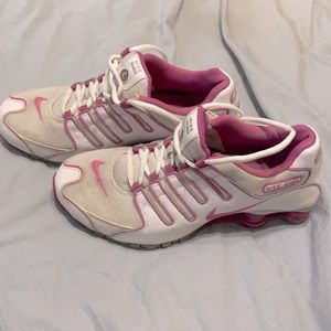 Nike shox pink